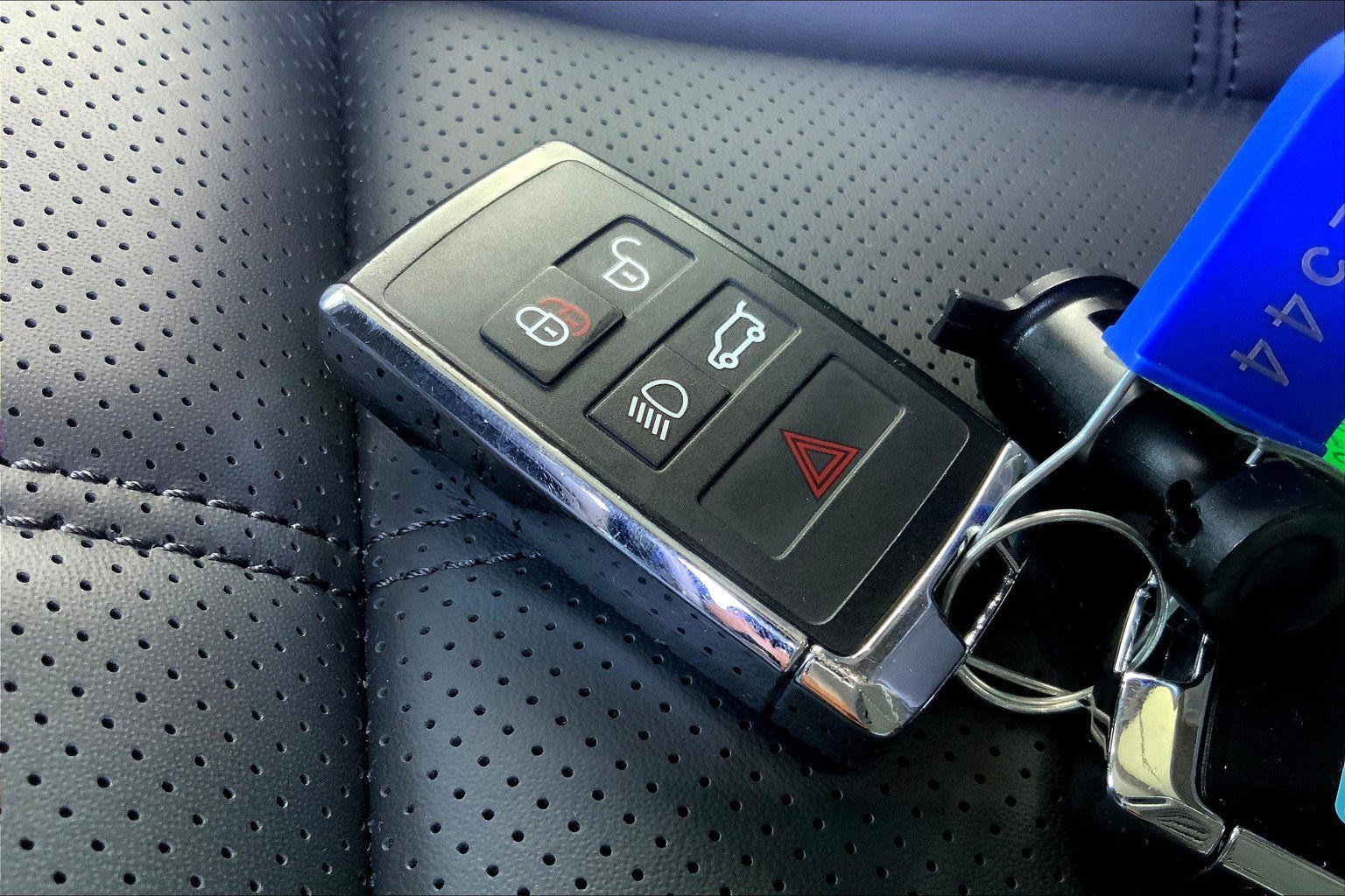 2022 Land Rover Range Rover Sport HSE photo 12