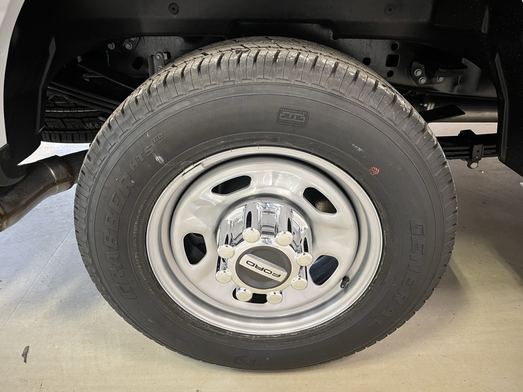2024 Ford F-350 XL photo 11