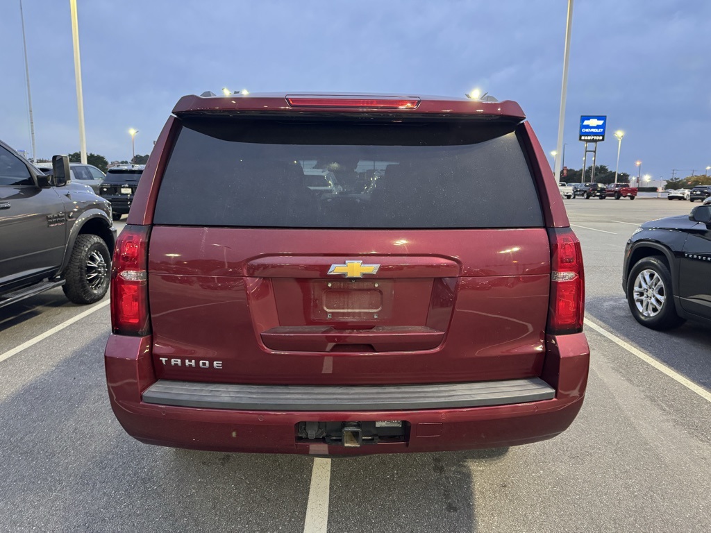 2017 Chevrolet Tahoe LT photo 2
