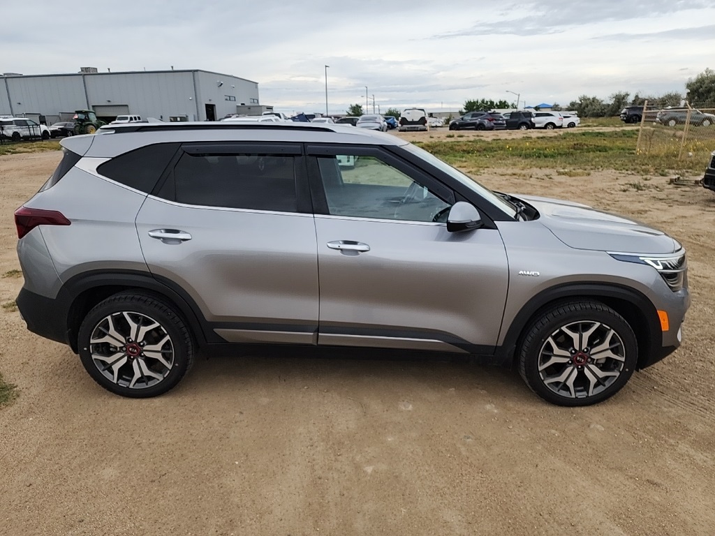 2021 Kia Seltos SX photo 4