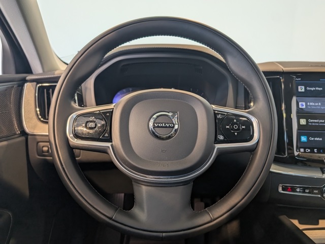 2022 Volvo XC60 Inscription photo 16