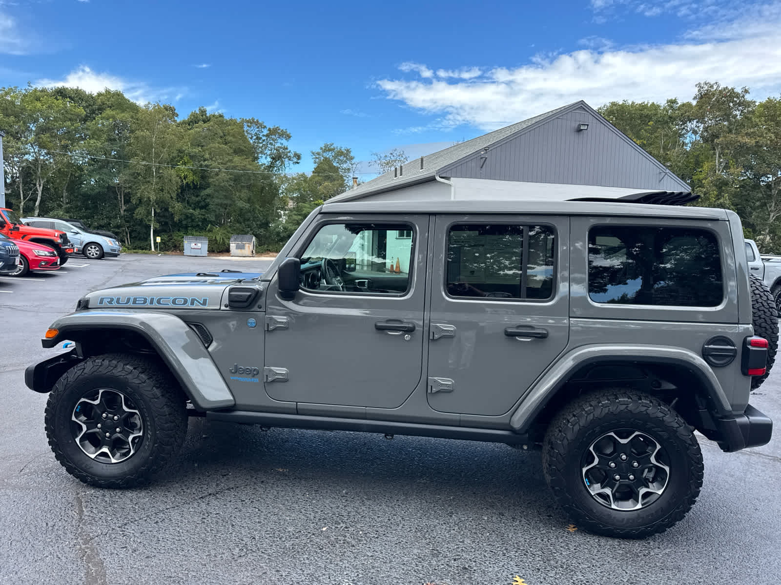 2022 Jeep Wrangler 4xe Unlimited Rubicon photo 5