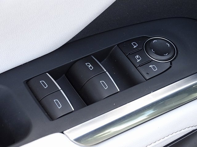 2024 Chevrolet Traverse Premier photo 16