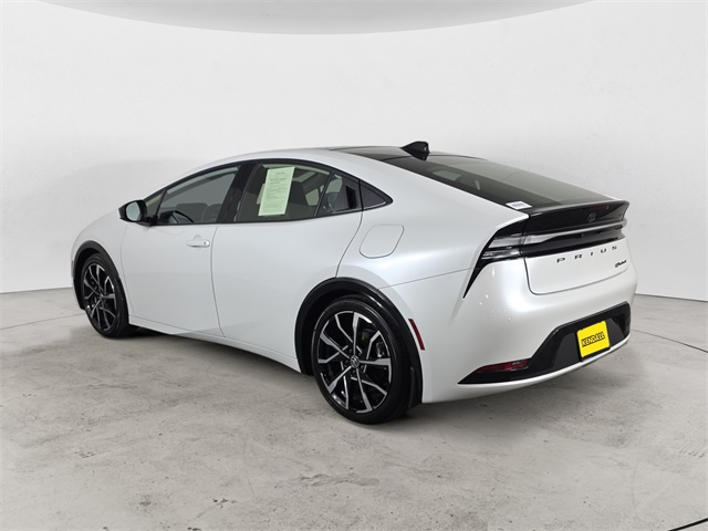 2024 Toyota Prius Prime XSE Premium photo 3