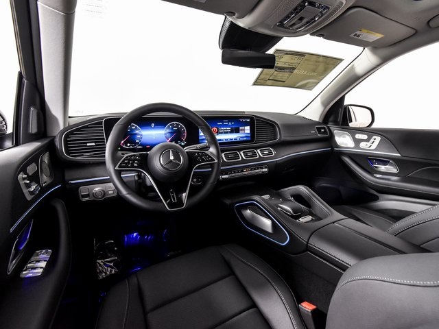 2026 Mercedes Benz GLS 450 4MATIC photo 14
