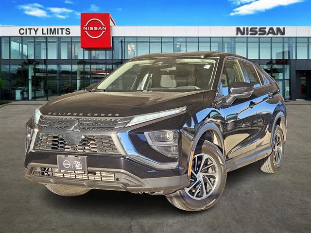 2022 Mitsubishi Eclipse Cross ES's photo