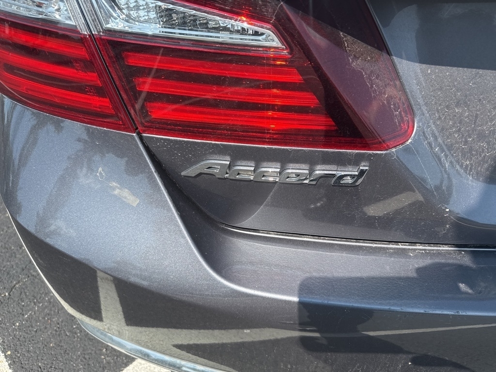 2016 Honda Accord EX-L photo 4