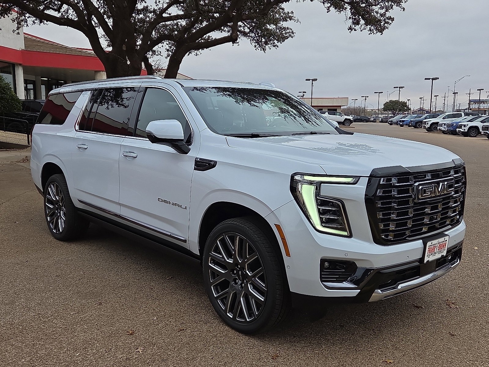 2026 Gmc Yukon XL Denali Ultimate photo 4