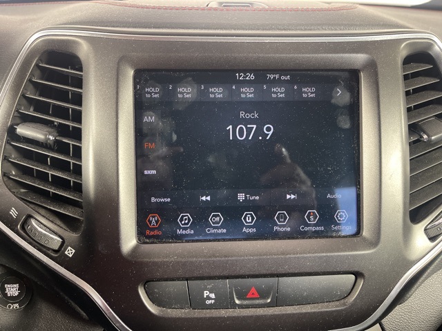 2020 Jeep Cherokee Trailhawk photo 19