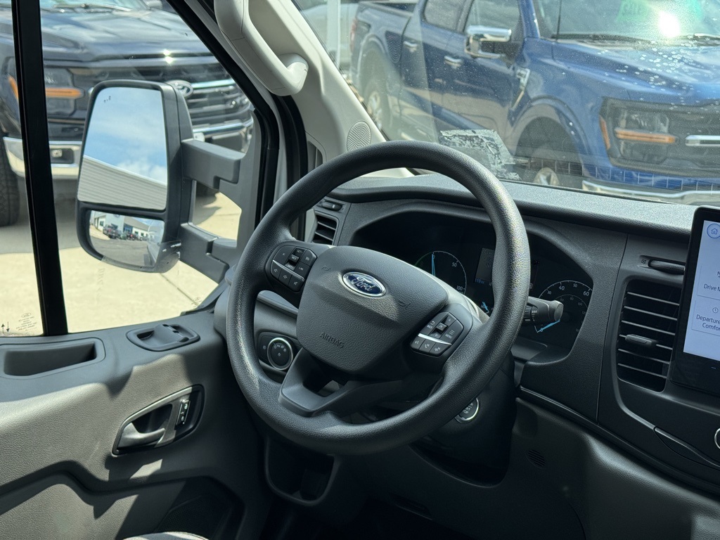 2025 Ford Transit photo 10