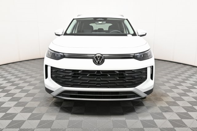 2025 Volkswagen Tiguan SE photo 25