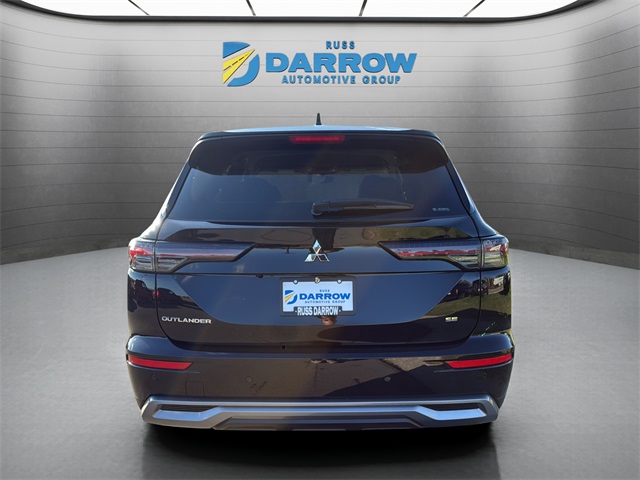2025 Mitsubishi Outlander SE photo 4