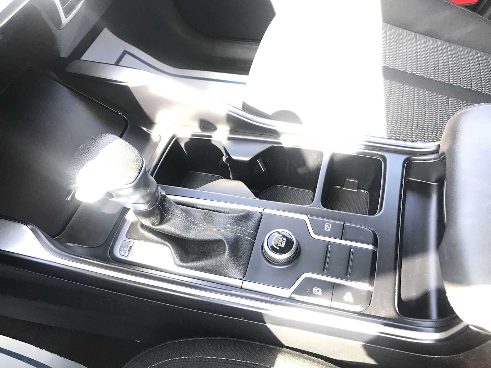 2023 Kia Sorento LX photo 19