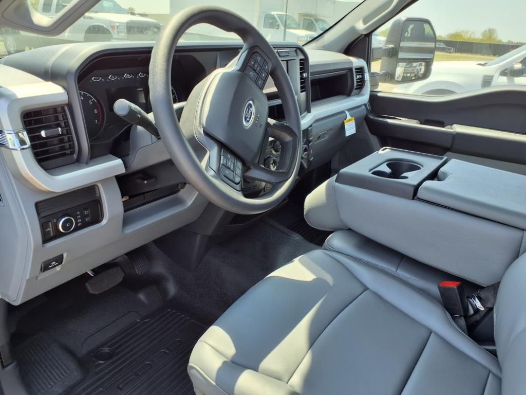 2023 Ford F-350 XL photo 29