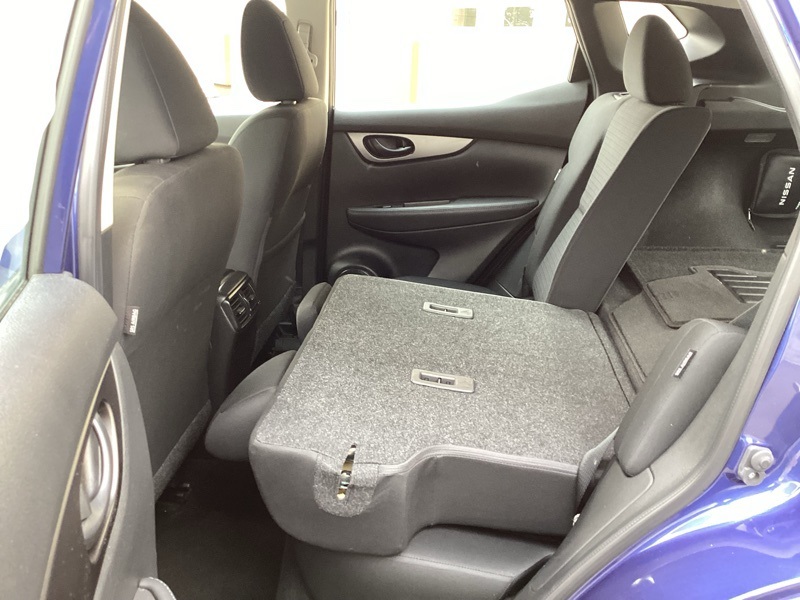 2022 Nissan Rogue Sport S photo 22