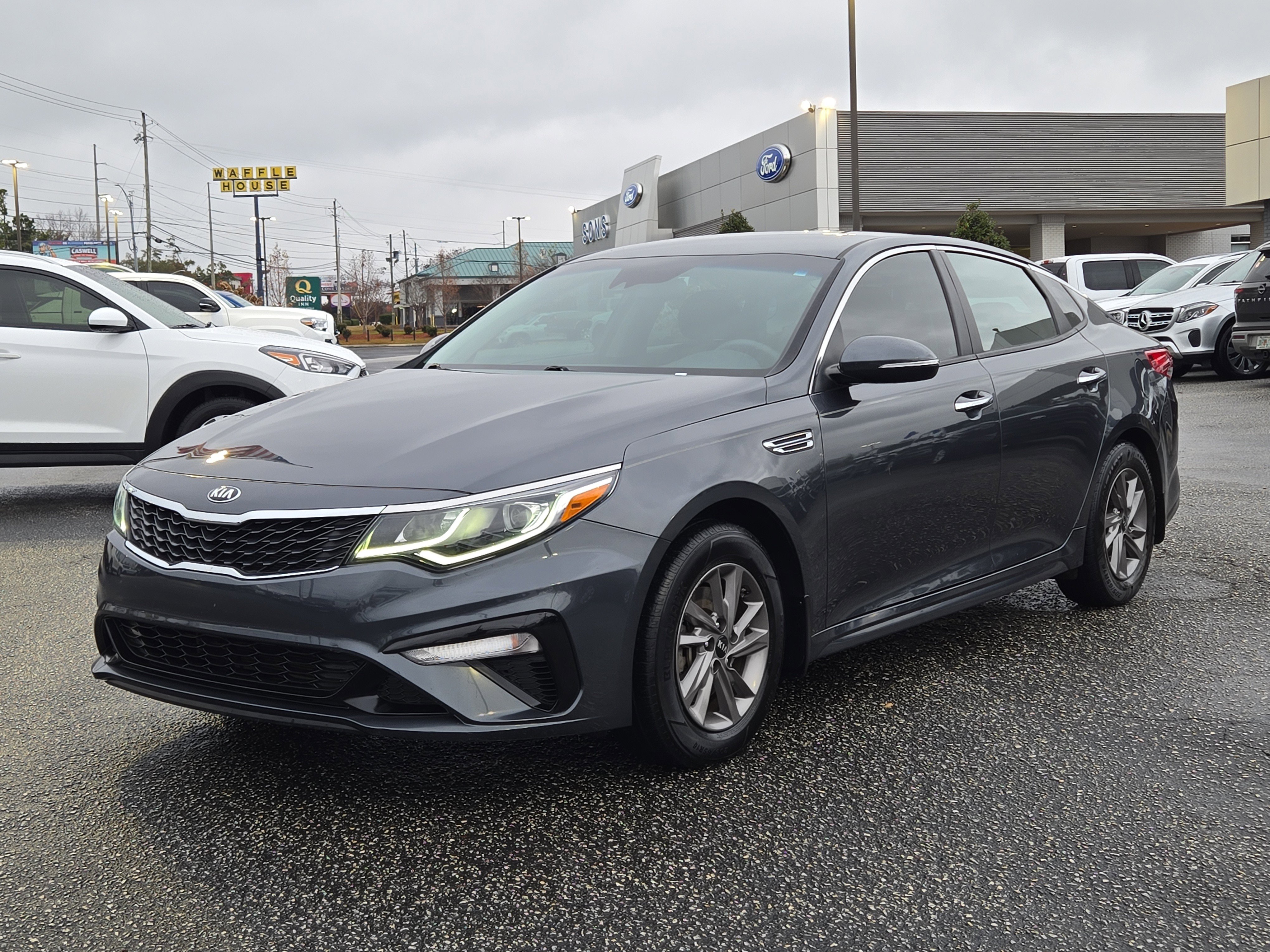 2020 Kia Optima LX's photo