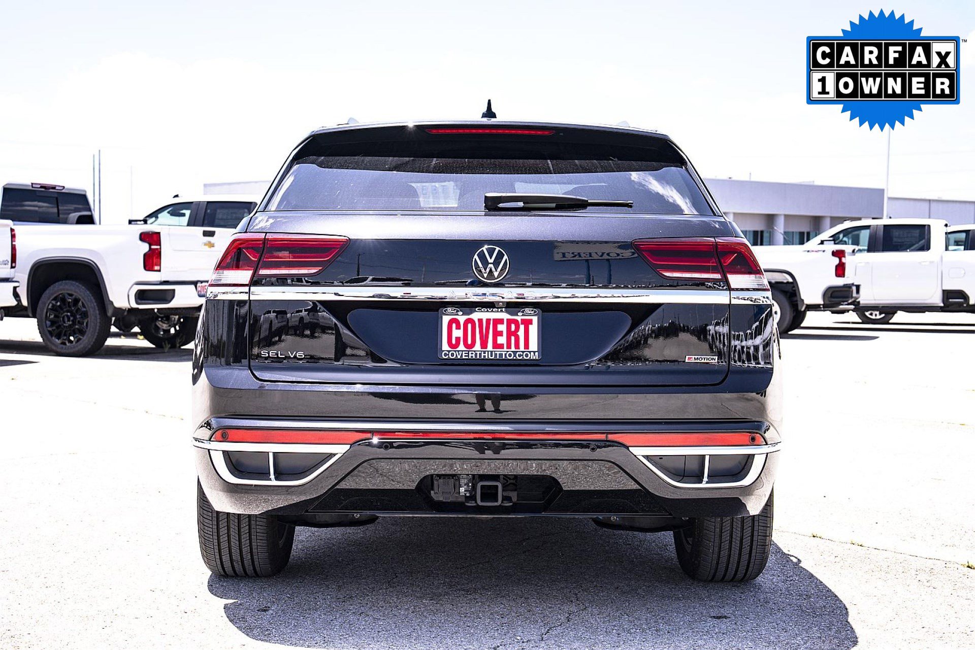 2022 Volkswagen Atlas Cross Sport V6 SEL R-Line photo 7
