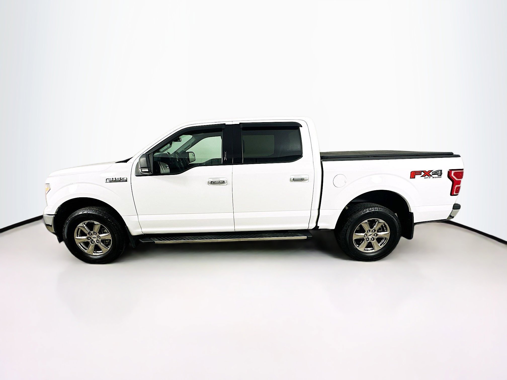 2020 Ford F-150 XLT photo 3