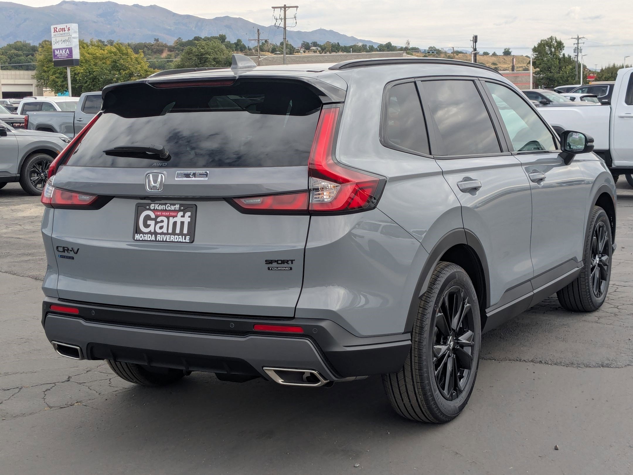 2026 Honda CR-V Sport Touring Hybrid photo 3