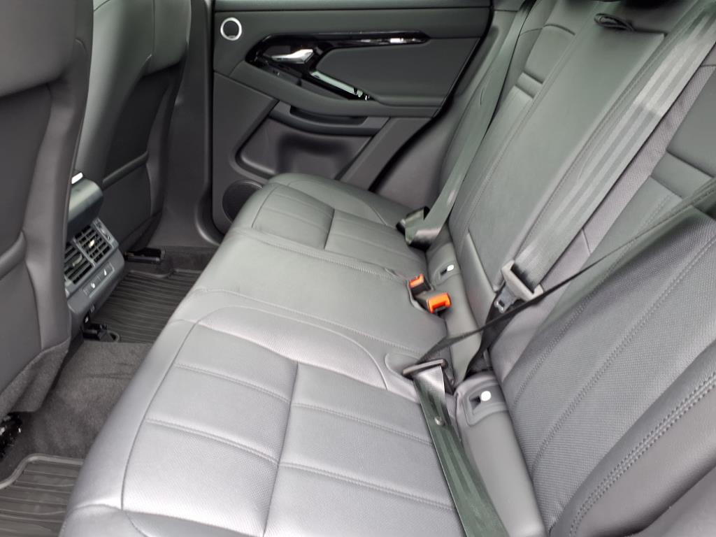 2026 Land Rover Range Rover Evoque Dynamic SE photo 5