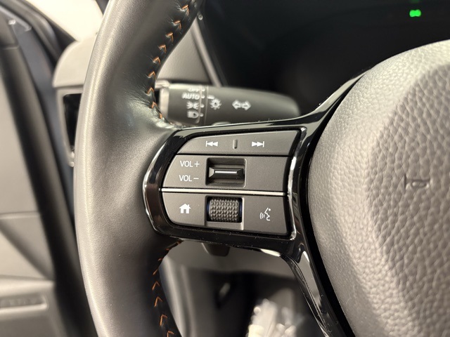 2023 Honda CR-V Hybrid Sport Touring photo 8