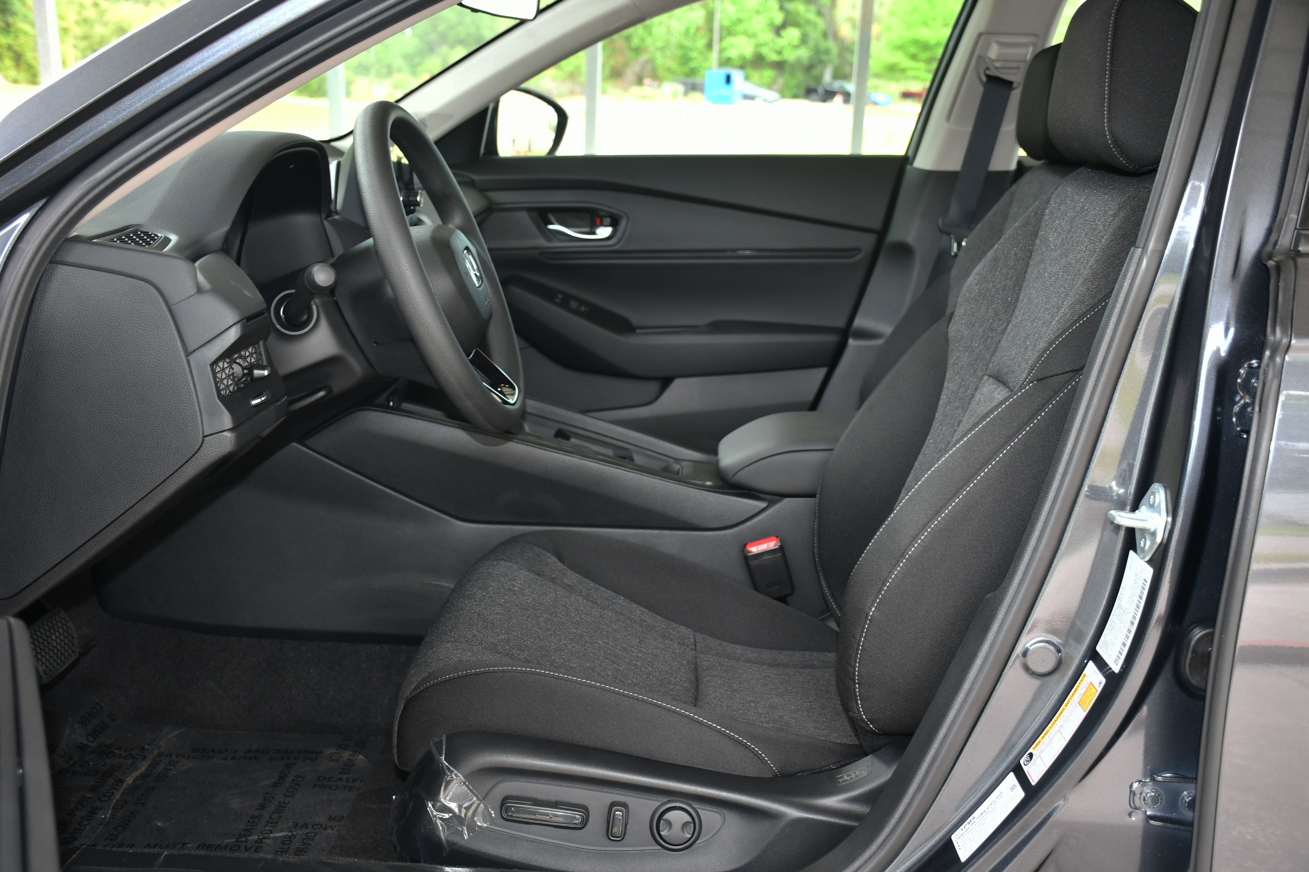 2025 Honda Accord SE photo 3