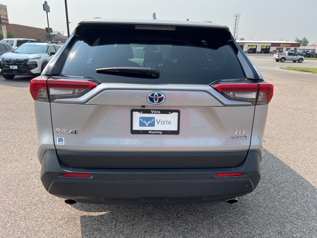 2023 Toyota RAV4 Hybrid XLE photo 3