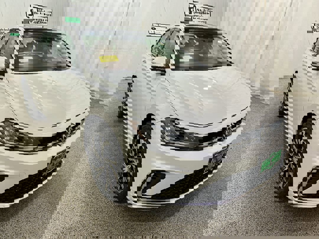 2026 Volkswagen Jetta SEL's photo