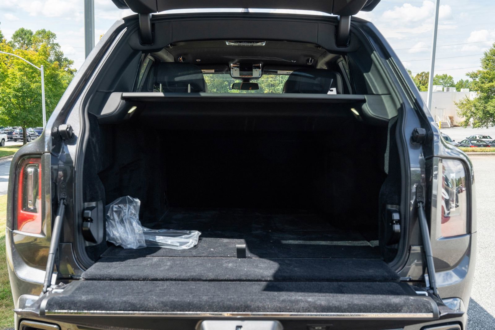 2025 Rolls Royce Cullinan Black Badge photo 10
