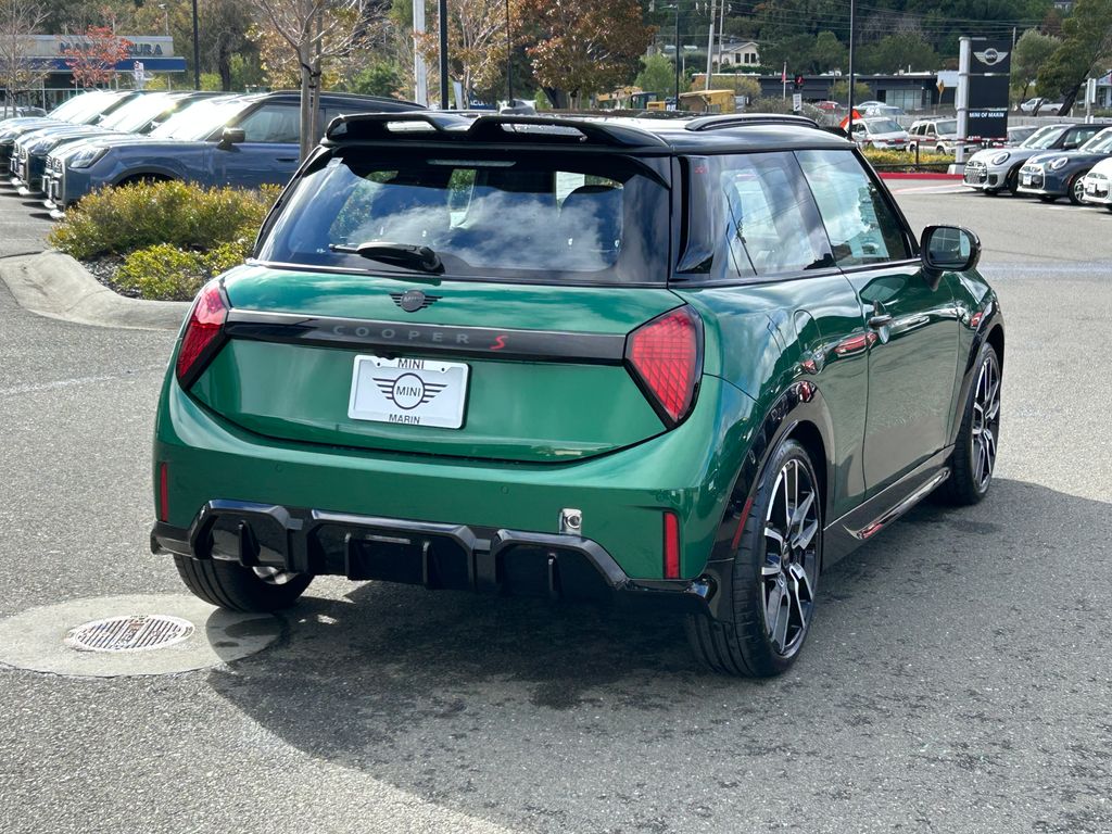 2026 Mini Cooper Hardtop S 2 Door Iconic photo 4