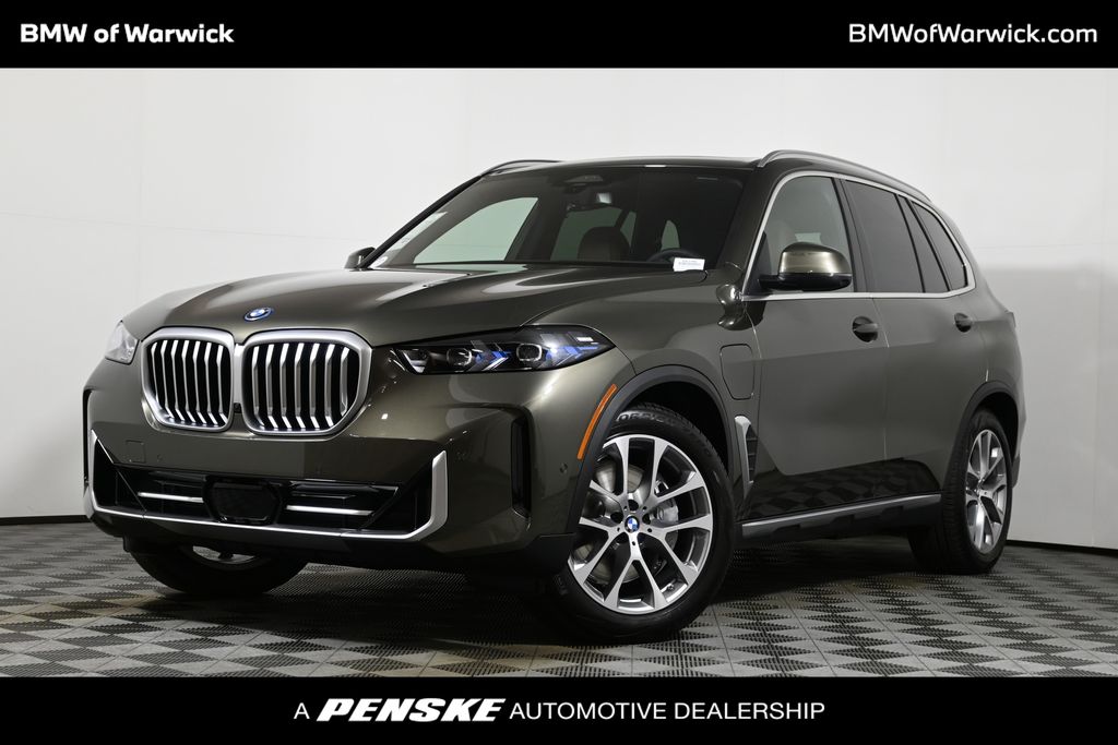 2026 BMW X5 50e's photo