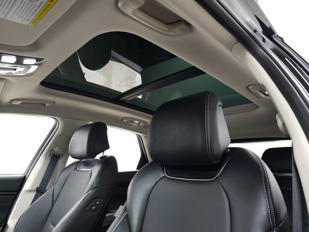 2024 Genesis GV70 2.5T Advanced photo 11