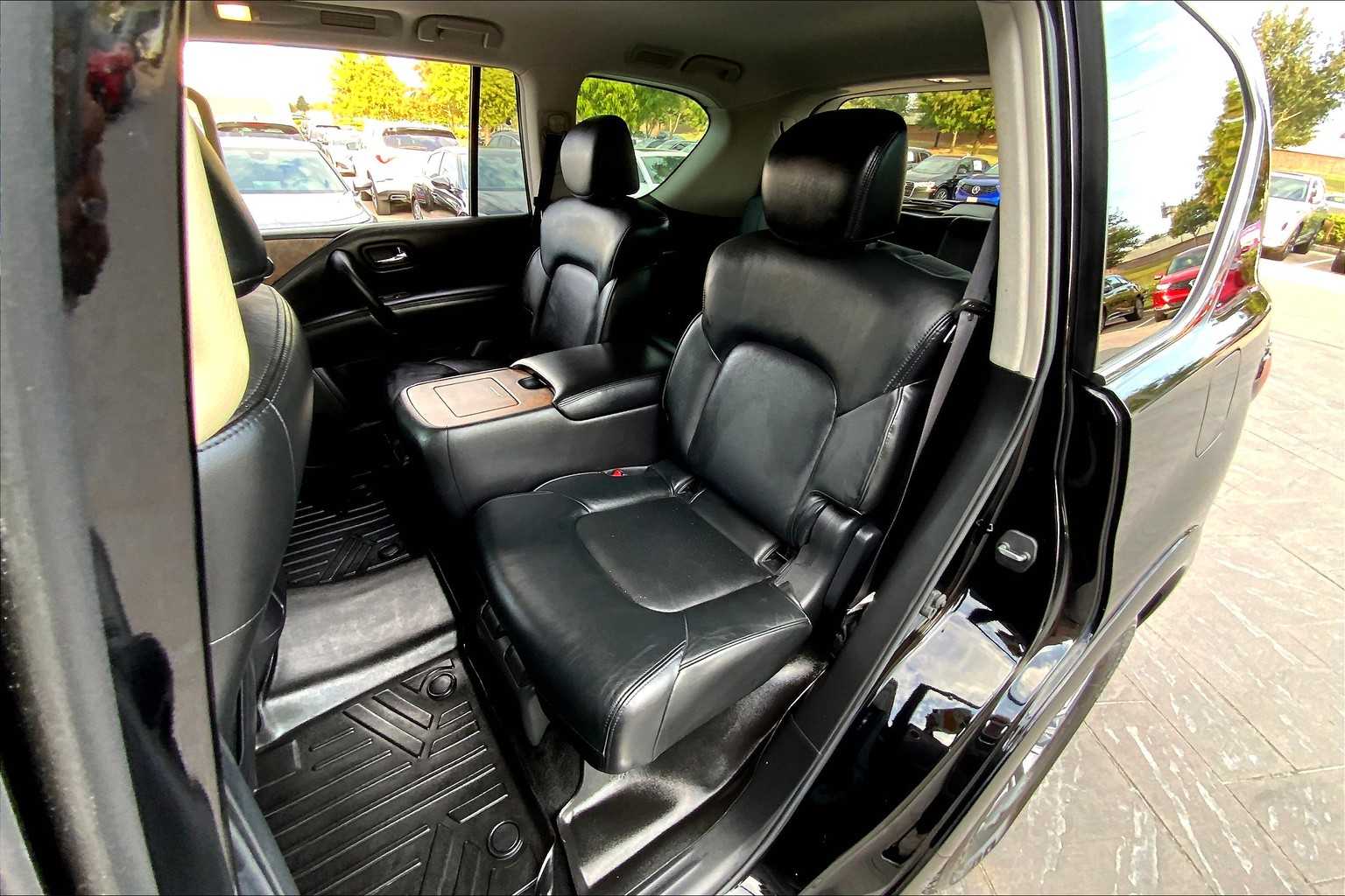 2022 Nissan Armada SL photo 18