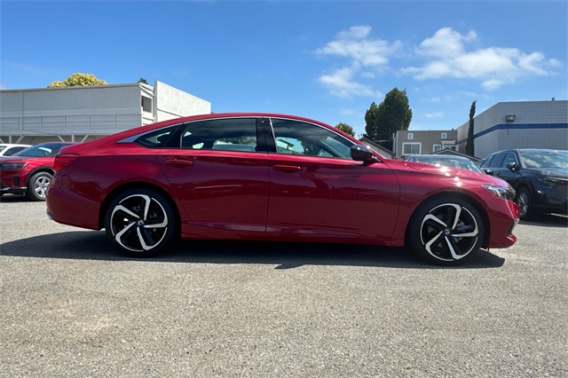2022 Honda Accord Sport photo 3