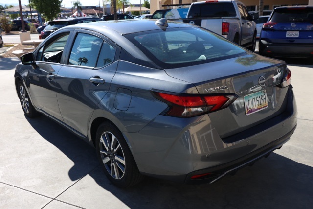 2023 Nissan Versa 1.6 SV photo 4