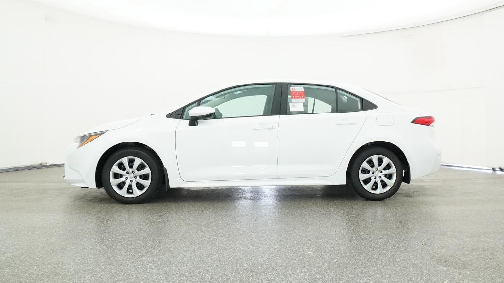 2025 Toyota Corolla LE photo 9