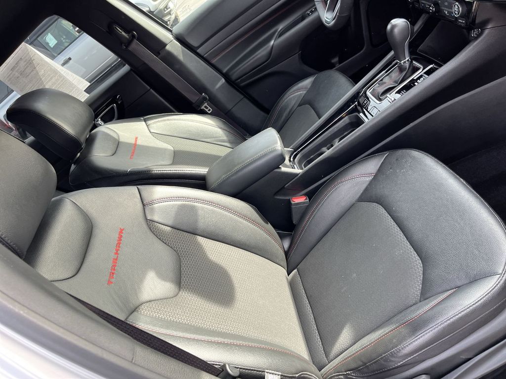 2024 Jeep Compass Trailhawk photo 23