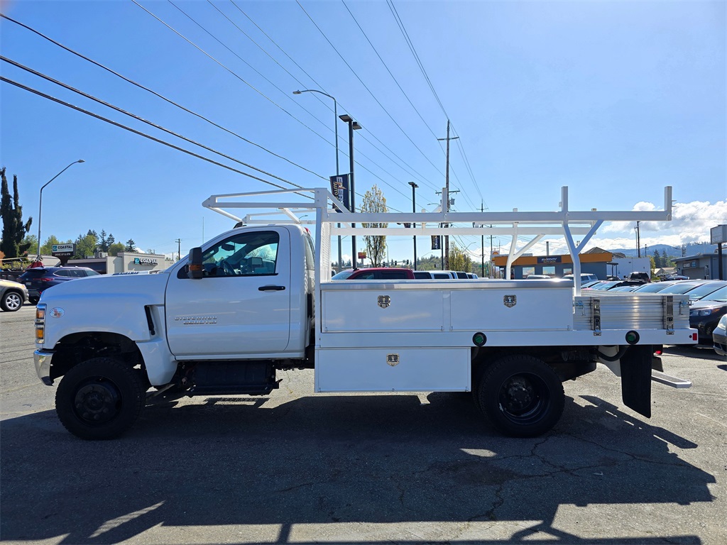 2023 Chevrolet Silverado 5500HD Work Truck photo 4