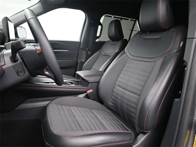 2025 Ford Explorer ST-Line photo 10