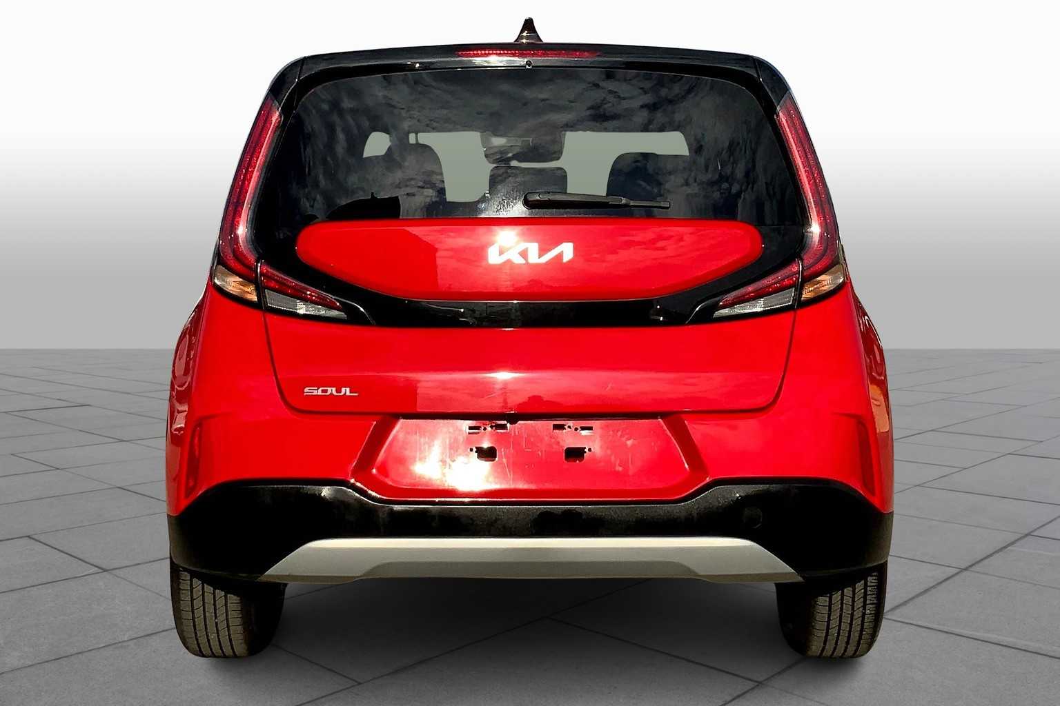 2023 Kia Soul LX photo 4