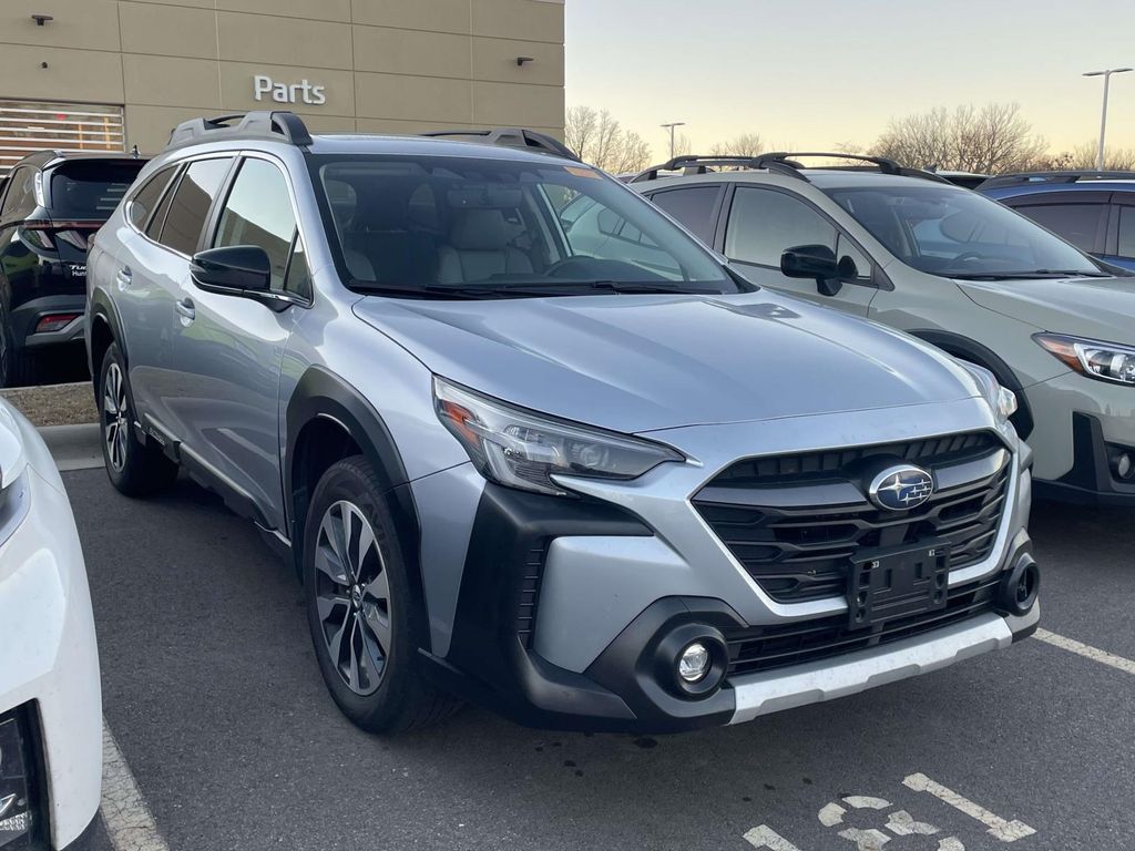 2024 Subaru Outback Limited's photo