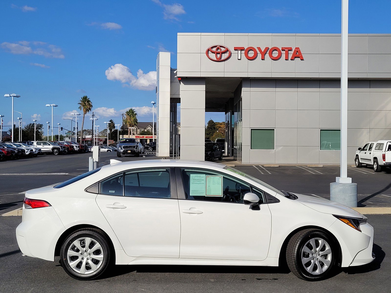 2024 Toyota Corolla LE photo 3