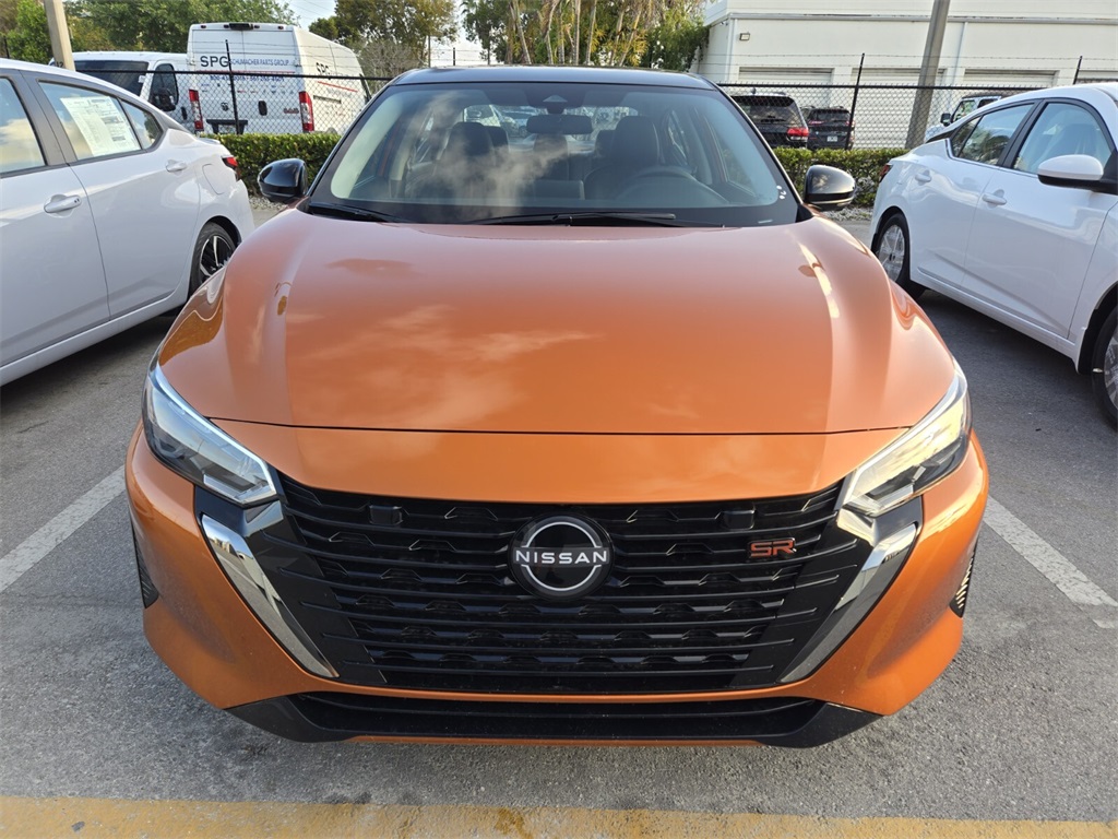 2025 Nissan Sentra SR photo 3