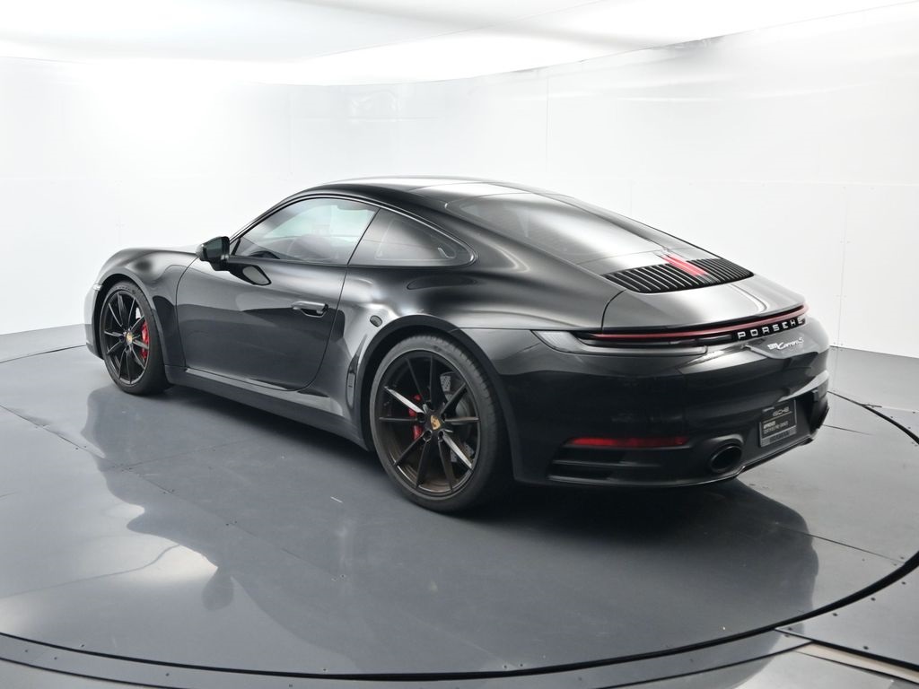2024 Porsche 911 4S 4 GTS photo 2