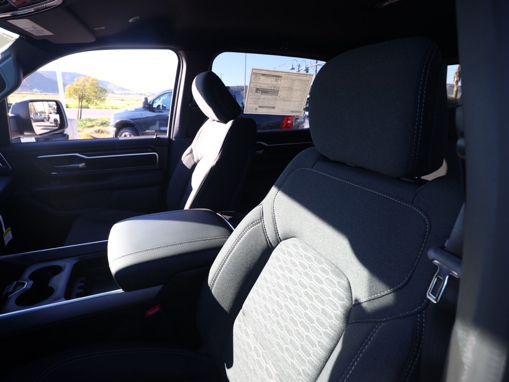 New 2026 Granite Crystal Metallic Clear-Coat Exterior Paint RAM Big Horn/Lone Star image 14