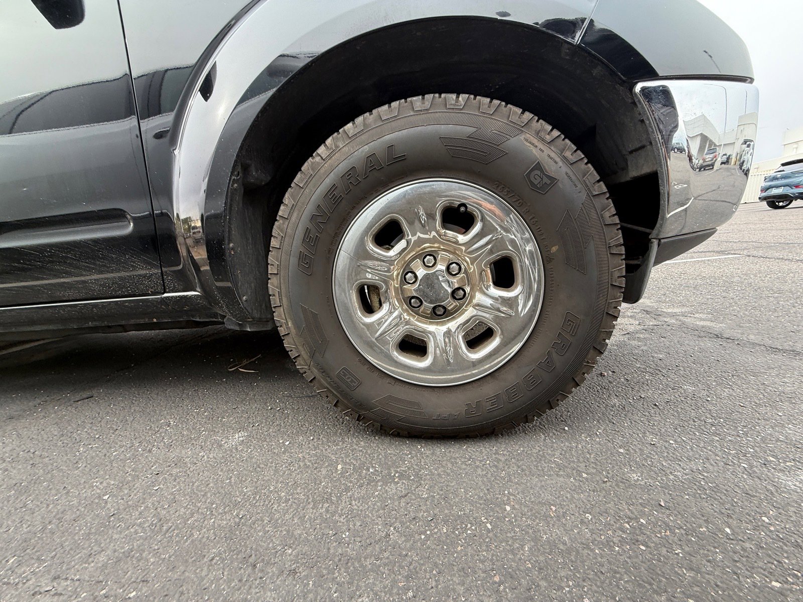 2009 Nissan Frontier SE photo 4