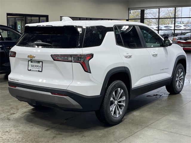 2026 Chevrolet Equinox LT photo 4