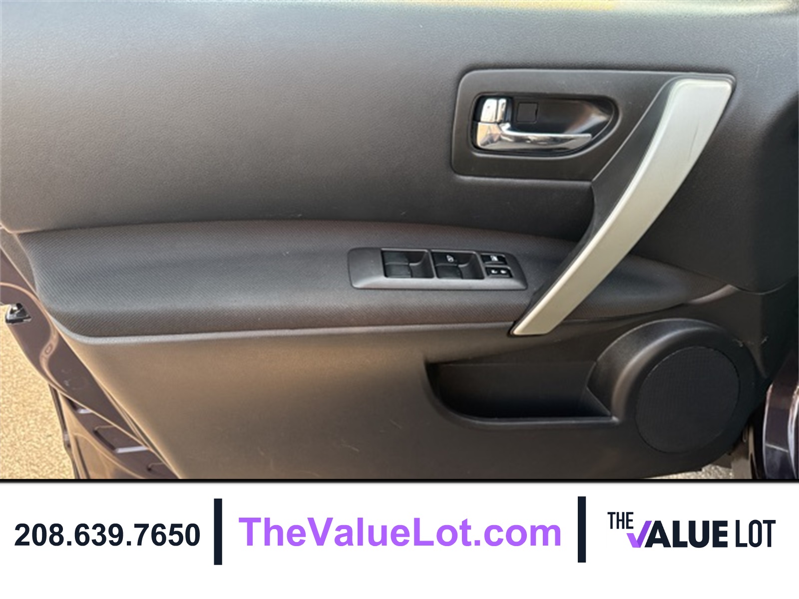 2015 Nissan Rogue Select S photo 19