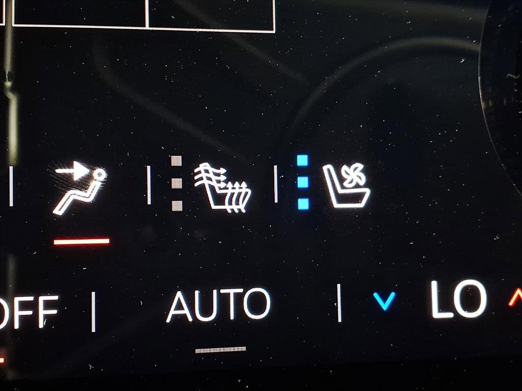 2026 Gmc Acadia AT4 photo 7