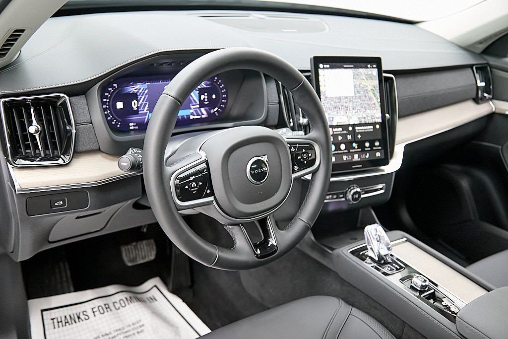 2026 VOLVO XC90 - Image 12